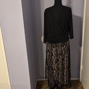 Melrose Black Lace Dress